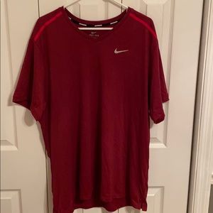 Men’s 2xl dark red Nike Dri-fit running t-shirt